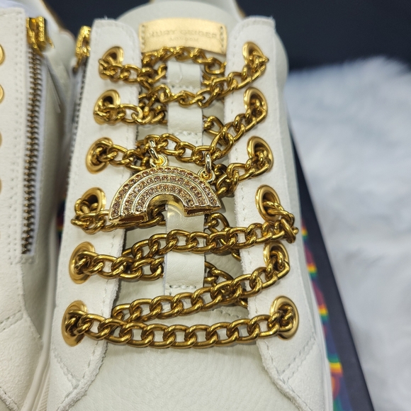 Kurt Geiger Cream Sneakers with Gold Chains - Picture 7 of 8